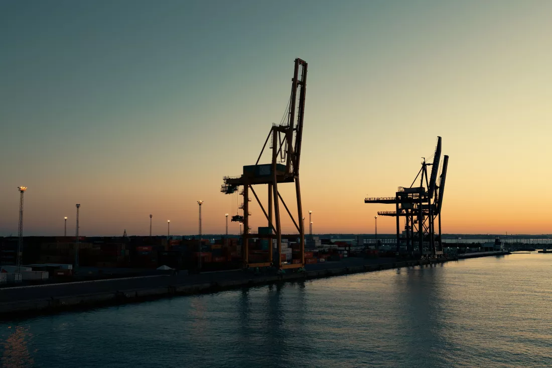 Zarządzanie ryzykiem w morskim przemyśle wydobywczym i energetyce wiatrowej