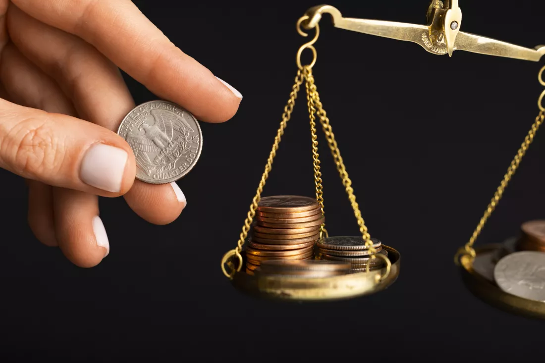 still-life-dollar-coins-scale